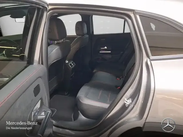 Mercedes-Benz EQA 300