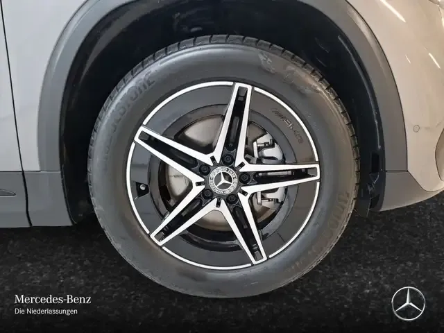 Mercedes-Benz EQA 300