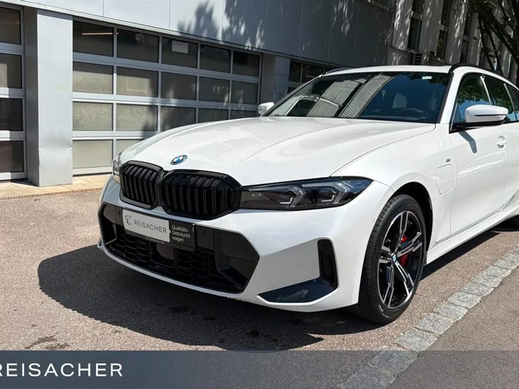 BMW 330