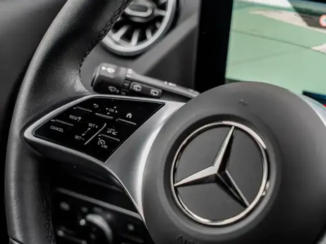 Mercedes-Benz EQA 350