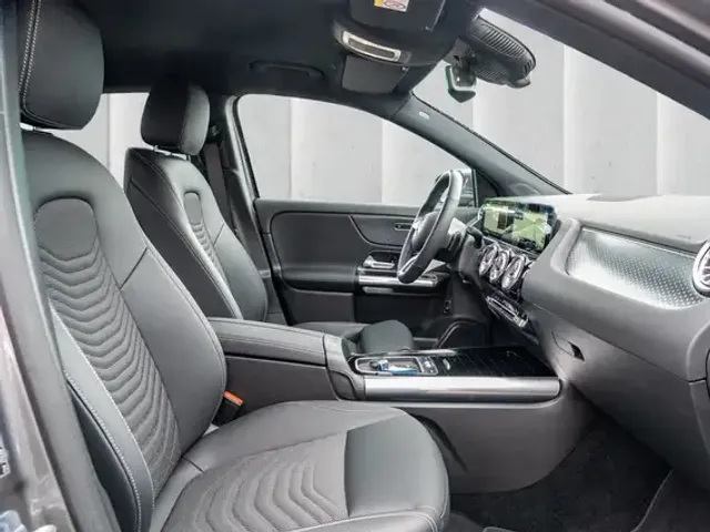 Mercedes-Benz EQA 350