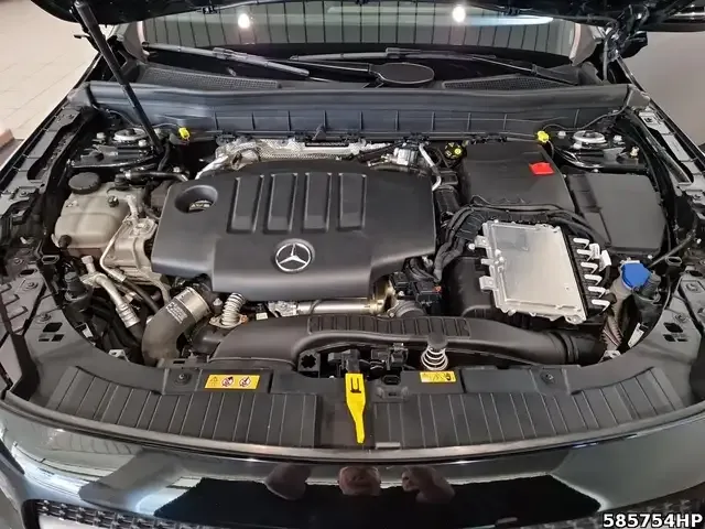 Mercedes-Benz GLB 200