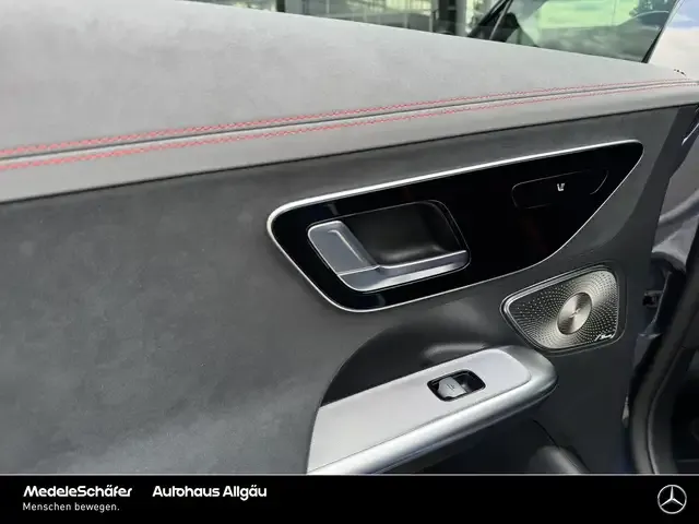 Mercedes-Benz EQE 43
