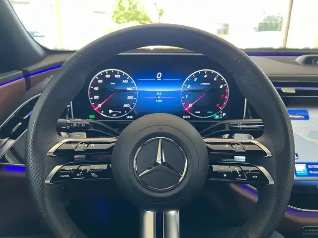 Mercedes-Benz E 200