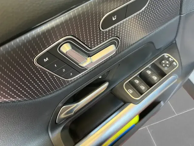 Mercedes-Benz GLA 180
