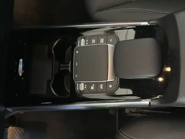 Mercedes-Benz GLA 180
