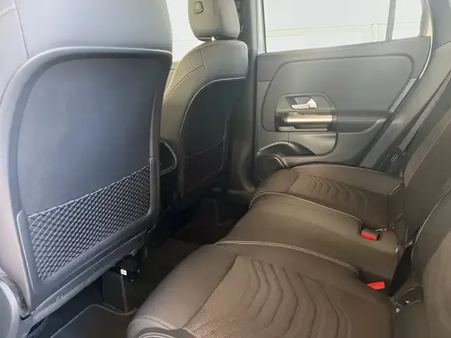 Mercedes-Benz GLA 180