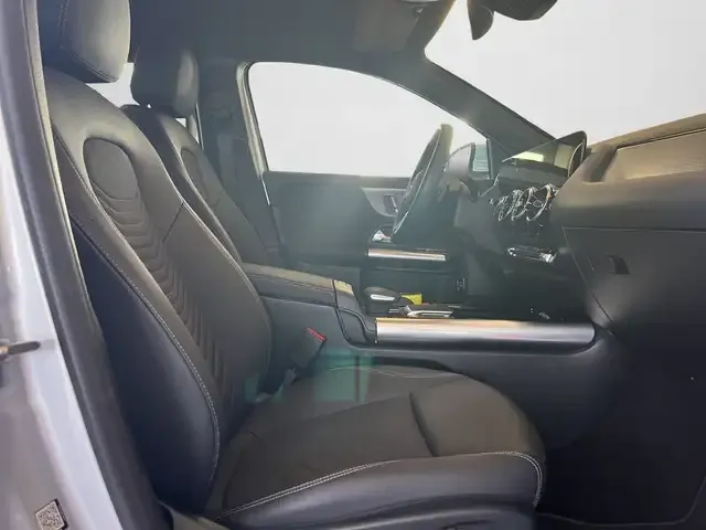 Mercedes-Benz GLA 180