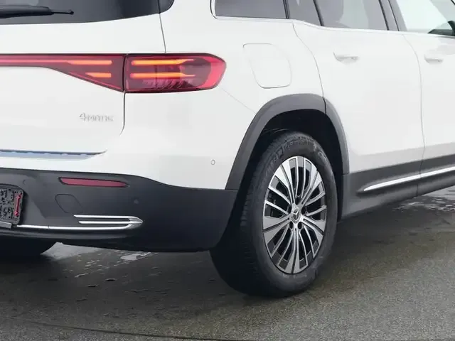 Mercedes-Benz EQB 300