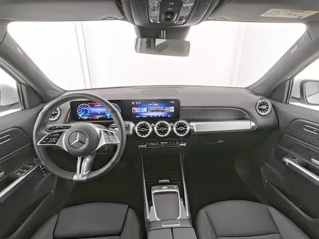 Mercedes-Benz EQB 300