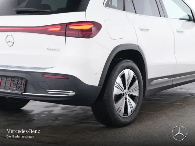 Mercedes-Benz EQA 300