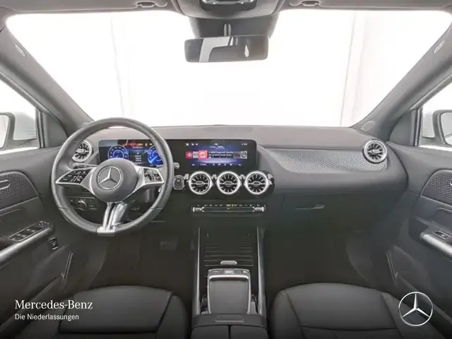 Mercedes-Benz EQA 300