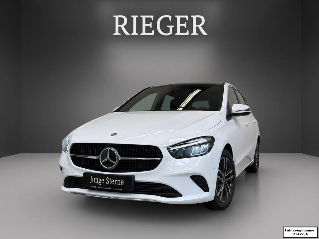 Mercedes-Benz B 180