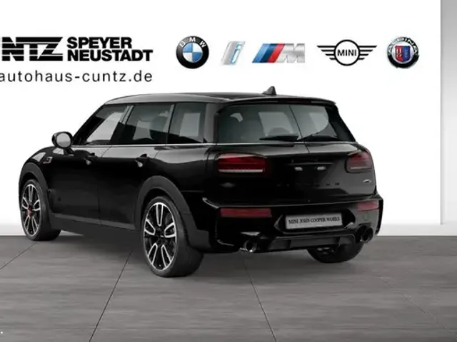 MINI John Cooper Works Clubman