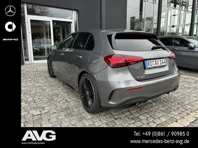 Mercedes-Benz A 180