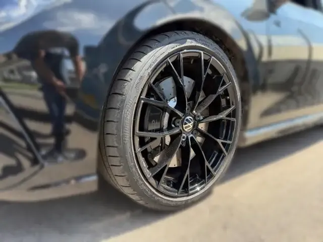 Volkswagen Golf R