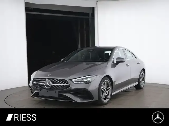 Mercedes-Benz CLA 220