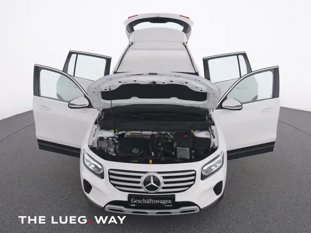 Mercedes-Benz GLB 180