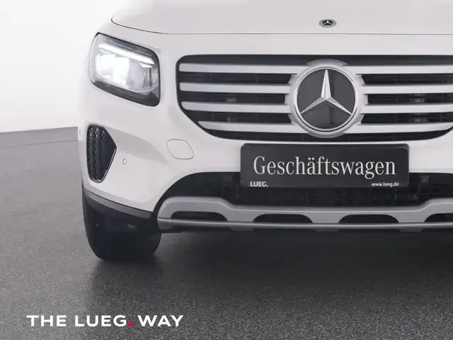 Mercedes-Benz GLB 180