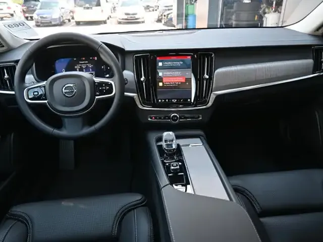 Volvo V90 Cross Country