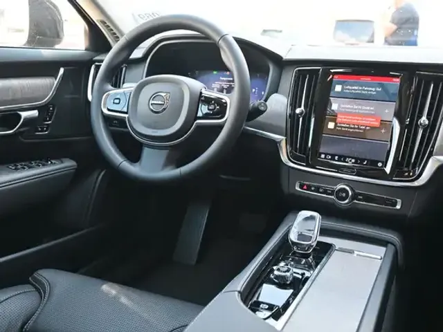 Volvo V90 Cross Country