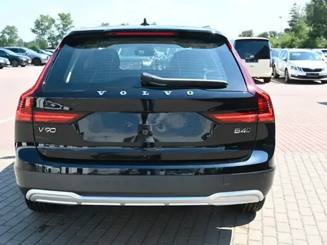 Volvo V90 Cross Country