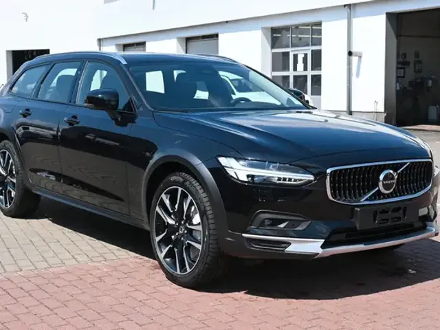 Volvo V90 Cross Country