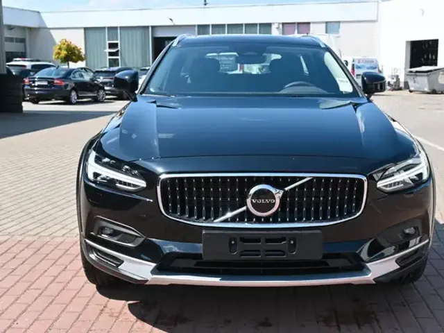 Volvo V90 Cross Country
