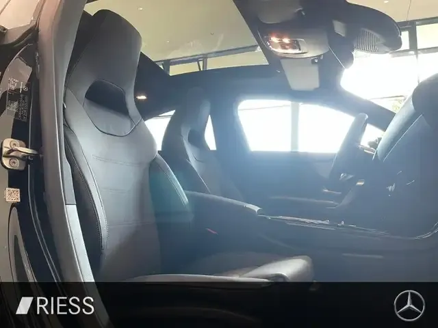 Mercedes-Benz CLA 220