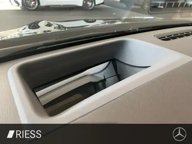 Mercedes-Benz CLA 220