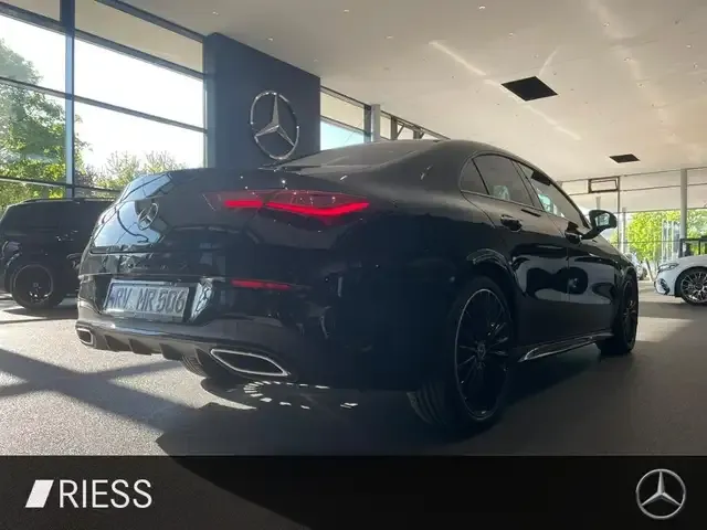 Mercedes-Benz CLA 220