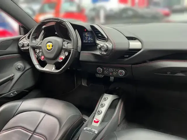 Ferrari 488