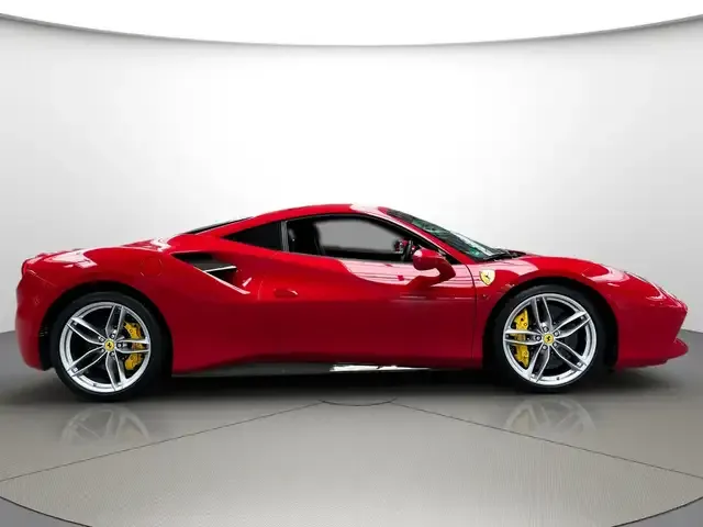 Ferrari 488