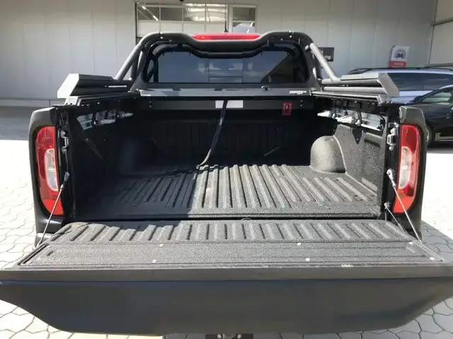 Mercedes-Benz X 350