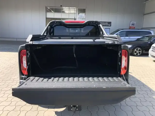 Mercedes-Benz X 350