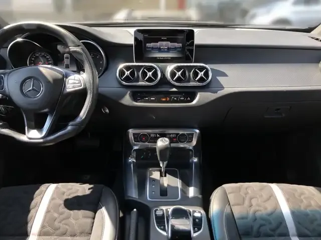 Mercedes-Benz X 350