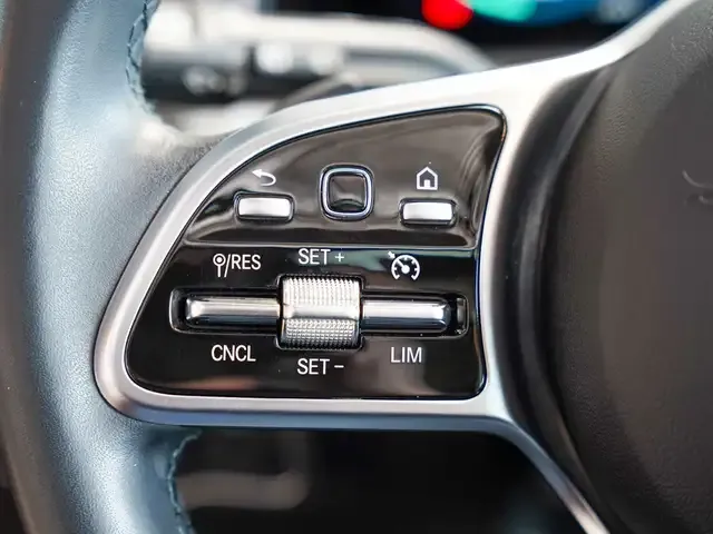 Mercedes-Benz EQB 250