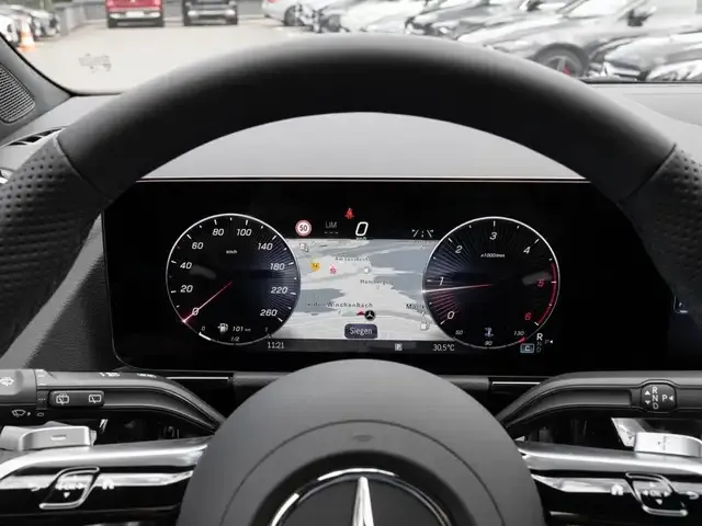 Mercedes-Benz GLA 220