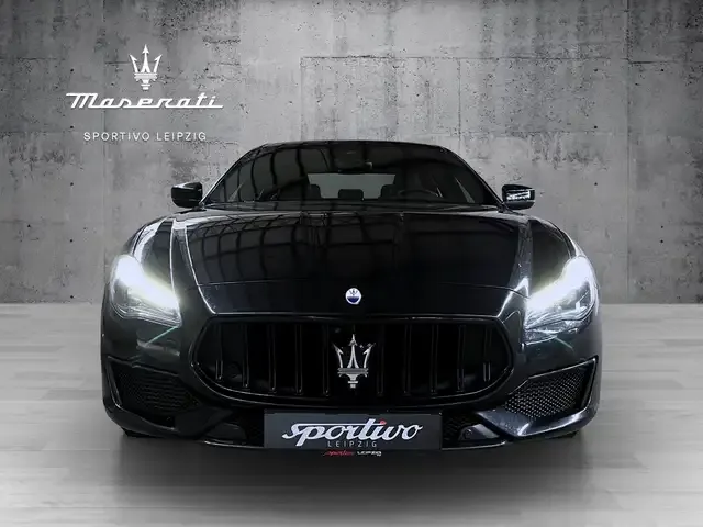 Maserati Quattroporte