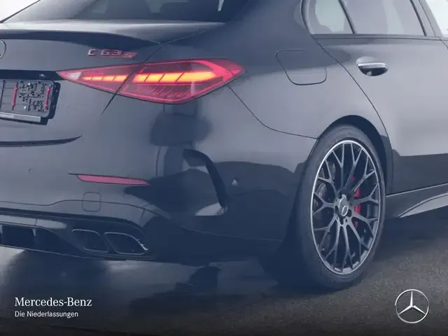 Mercedes-Benz C 63 AMG