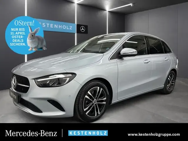 Mercedes-Benz B 220