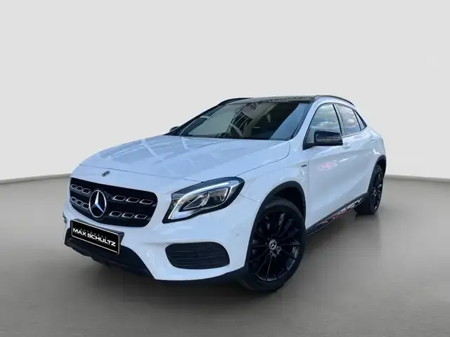 Mercedes-Benz GLA 200