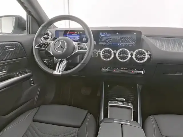 Mercedes-Benz EQA 300
