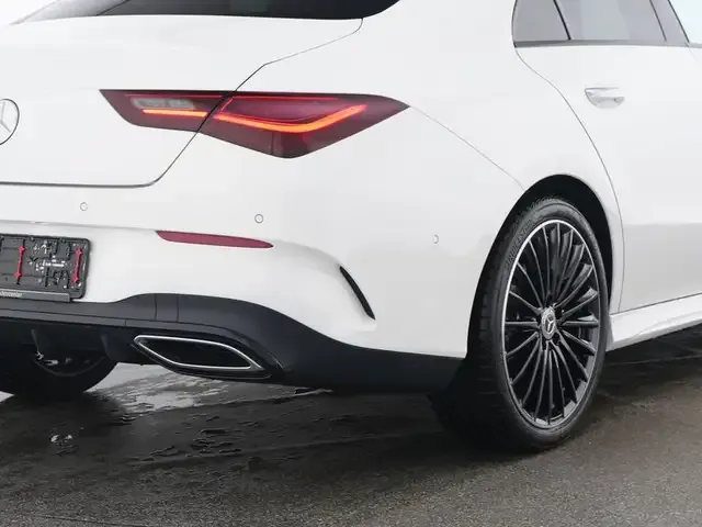 Mercedes-Benz CLA 200