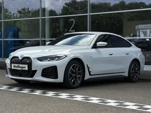 BMW i4