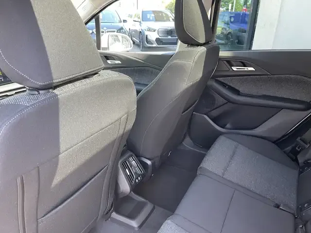 BMW 216