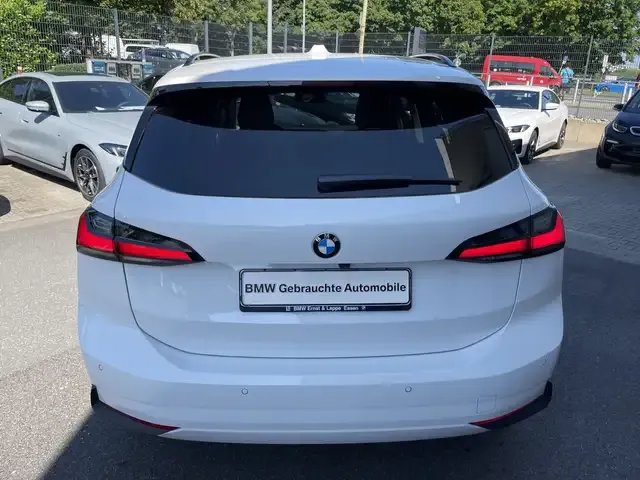BMW 216