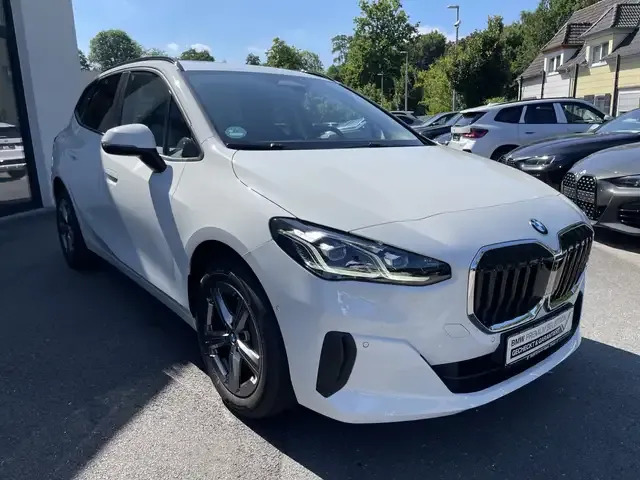 BMW 216