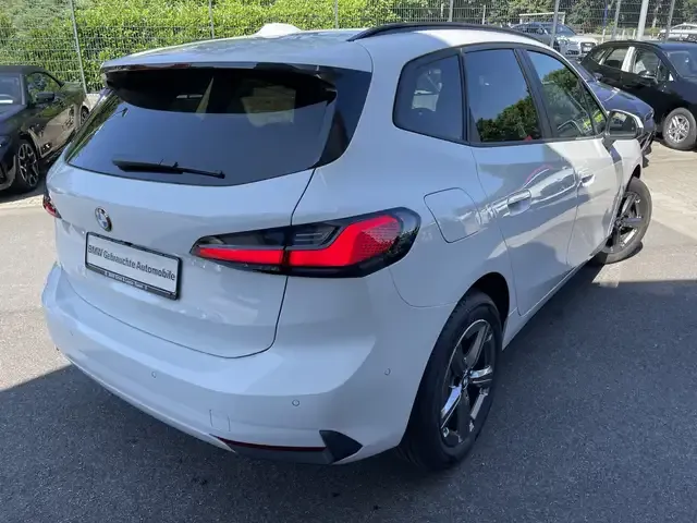BMW 216