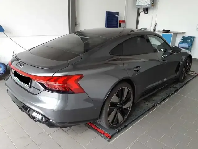 Audi RS e-tron GT